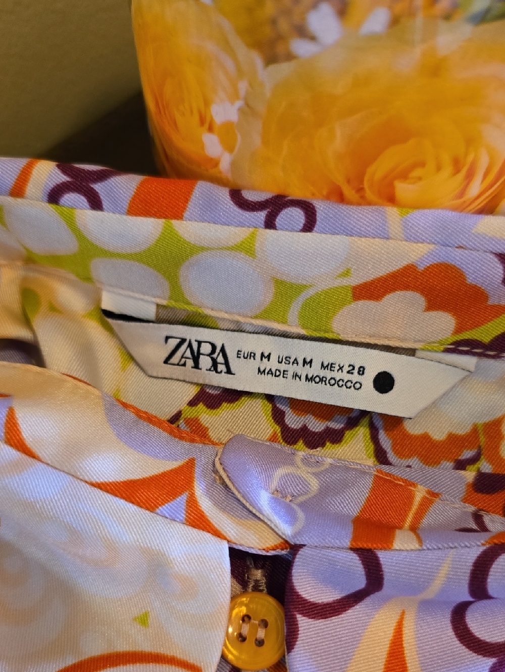 Zara Vibrant Retro Floral Multi-colored Button-Up Blouse - Picture 11 of 12